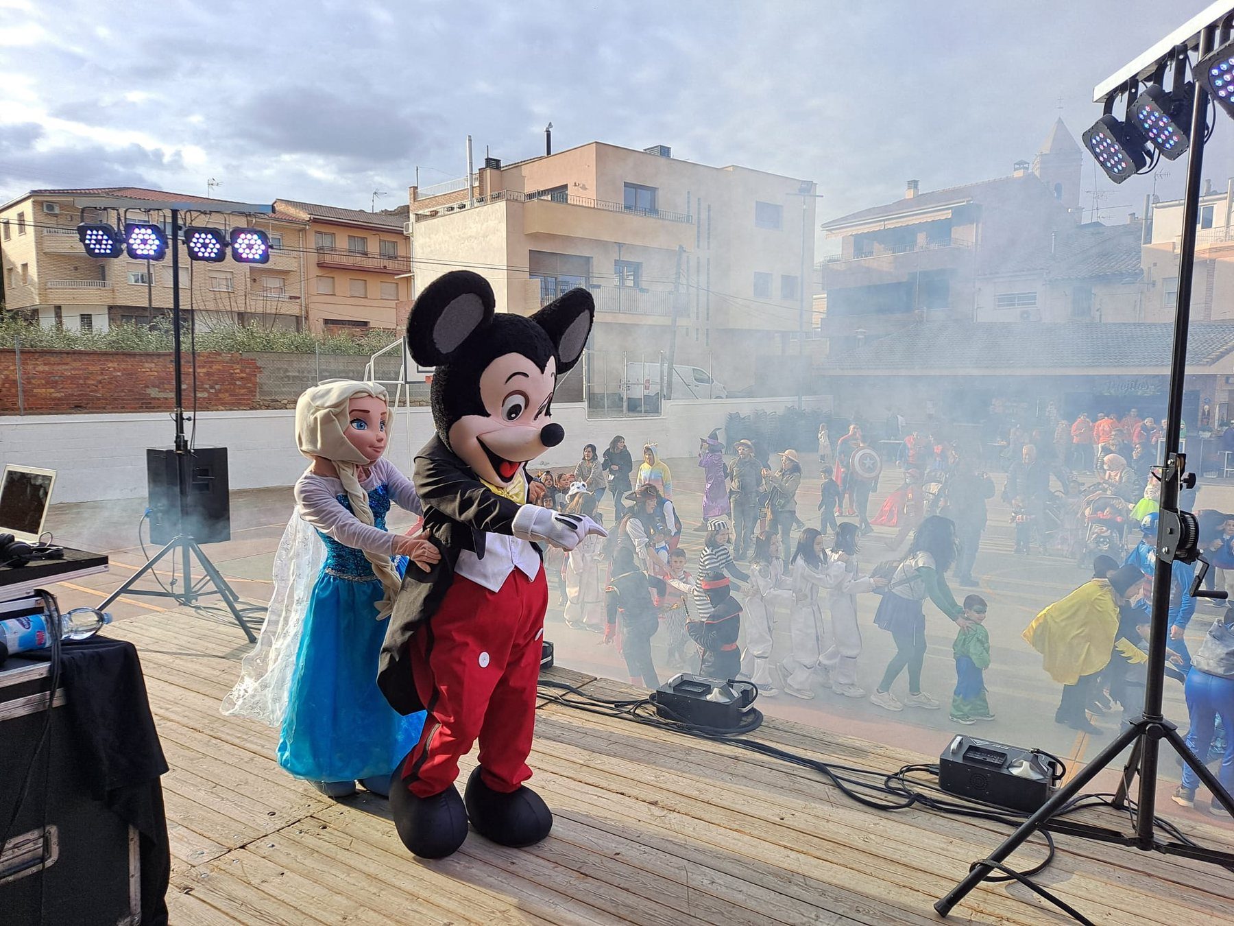 Santa Farra Kids exterior
